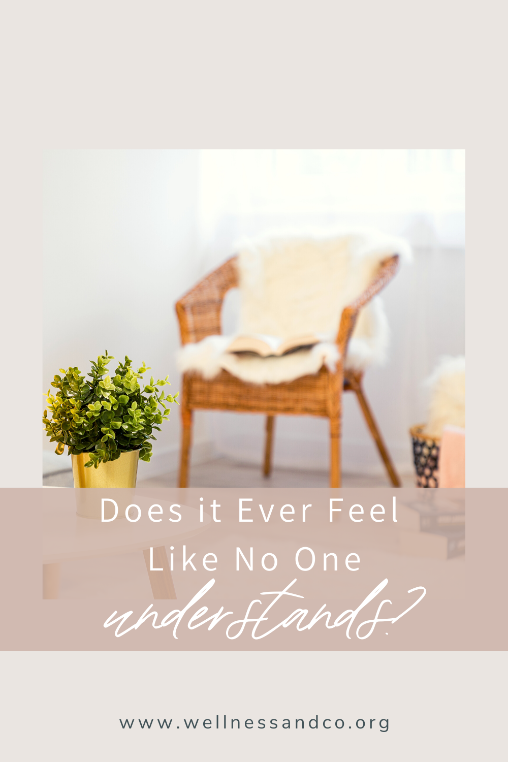 Does it Ever Feel Like No One Understands? | This post gives an insider look into a moment in therapy when a client felt unseen and unloved. Have you ever felt like the people in your life didn't value you, see you, or honor you? Take a look through the eyes of a therapist, read on...